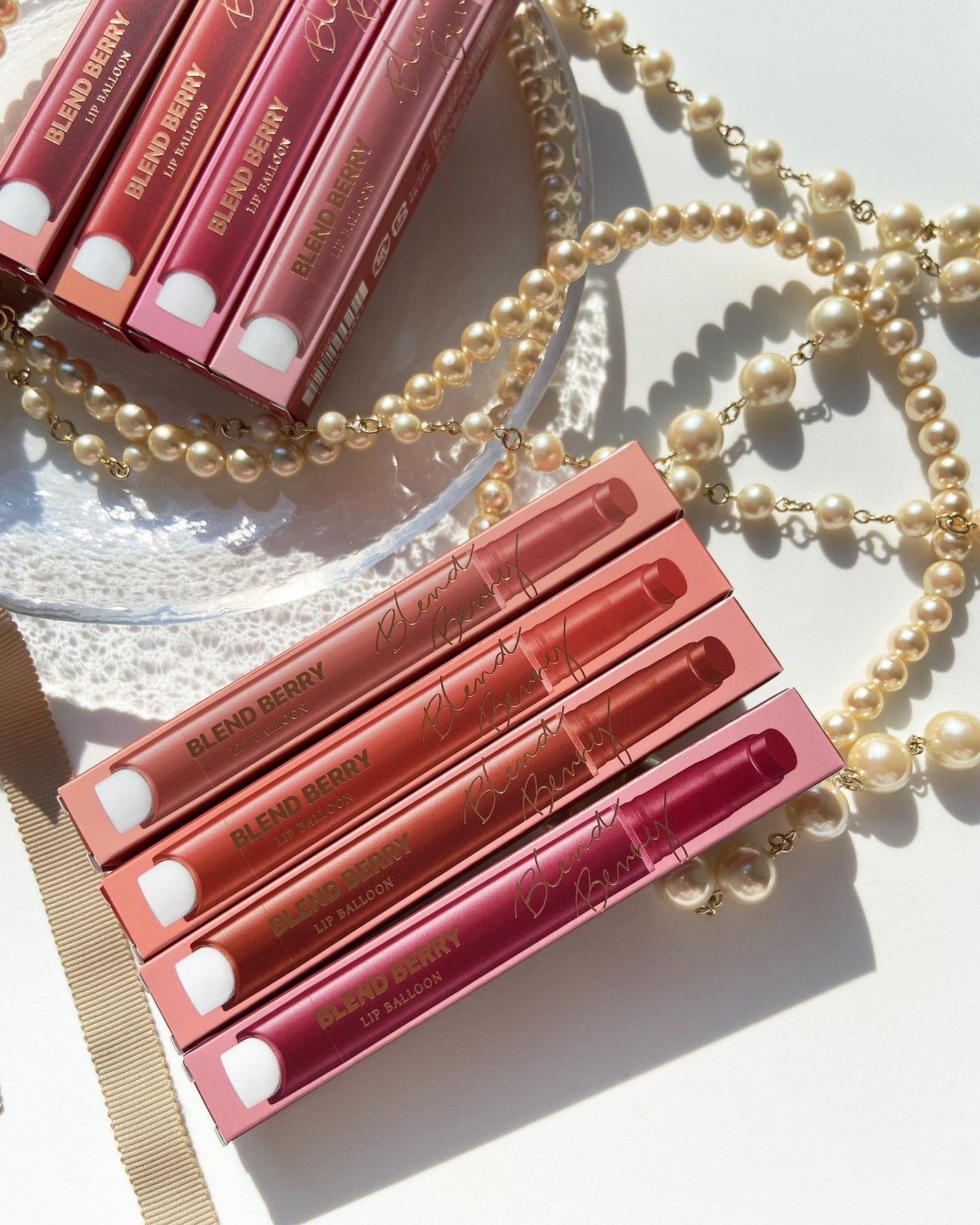 airi__koizumi on LIPS 「【全色レポ】9/21新発売リップバルーン🎈/BLENDBERR..」(9枚目)