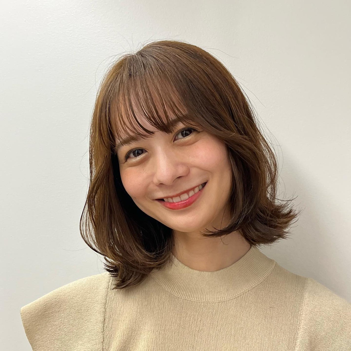 HARUNA on LIPS 「.風になびく素敵なレイヤーたっぷりカット✨✨✨✨..#レイヤー..」(2枚目)