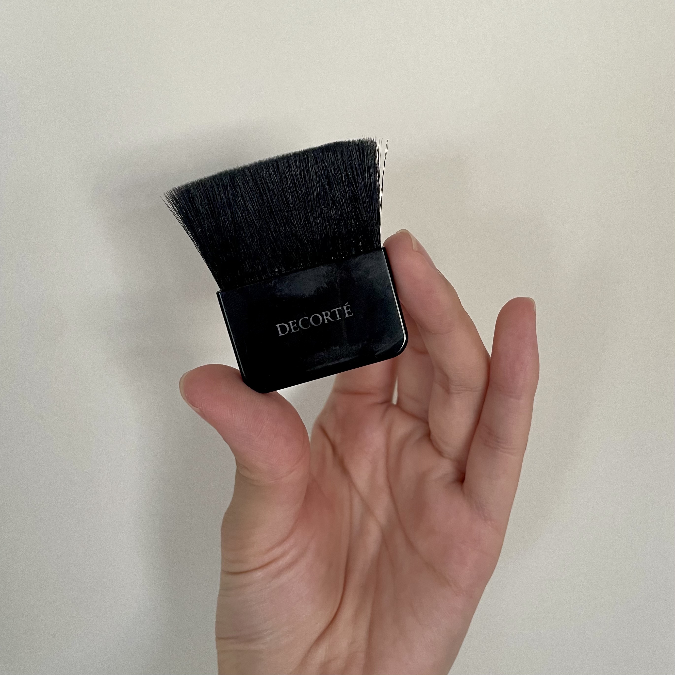トランスルーセント セッティングパウダー/DECORTÉ/プレストパウダーを使ったクチコミ（2枚目）
