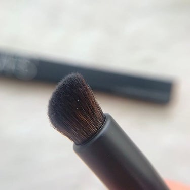 ハイピグメントアイシャドーブラシ ＃24/NARS/メイクブラシを使ったクチコミ（2枚目）