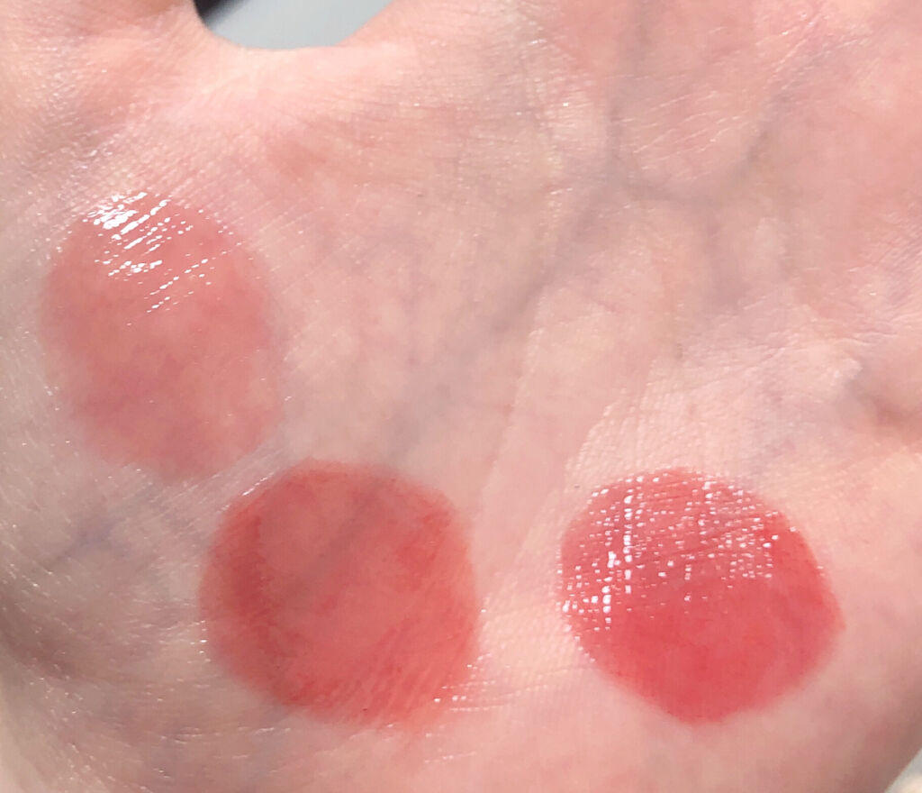 ジューシーラスティングティント/rom&nd/リップティントを使ったクチコミ（2枚目）