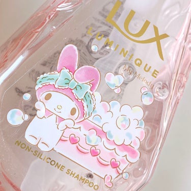 LUX ルミニーク ハピネスブルーム サンリオコラボ ポンプペアのクチコミ「\サンリオ好きさん必見♡6月21日全国発売！！/

こんにちは！あおいです♪

今回ご紹介する.....」（2枚目）