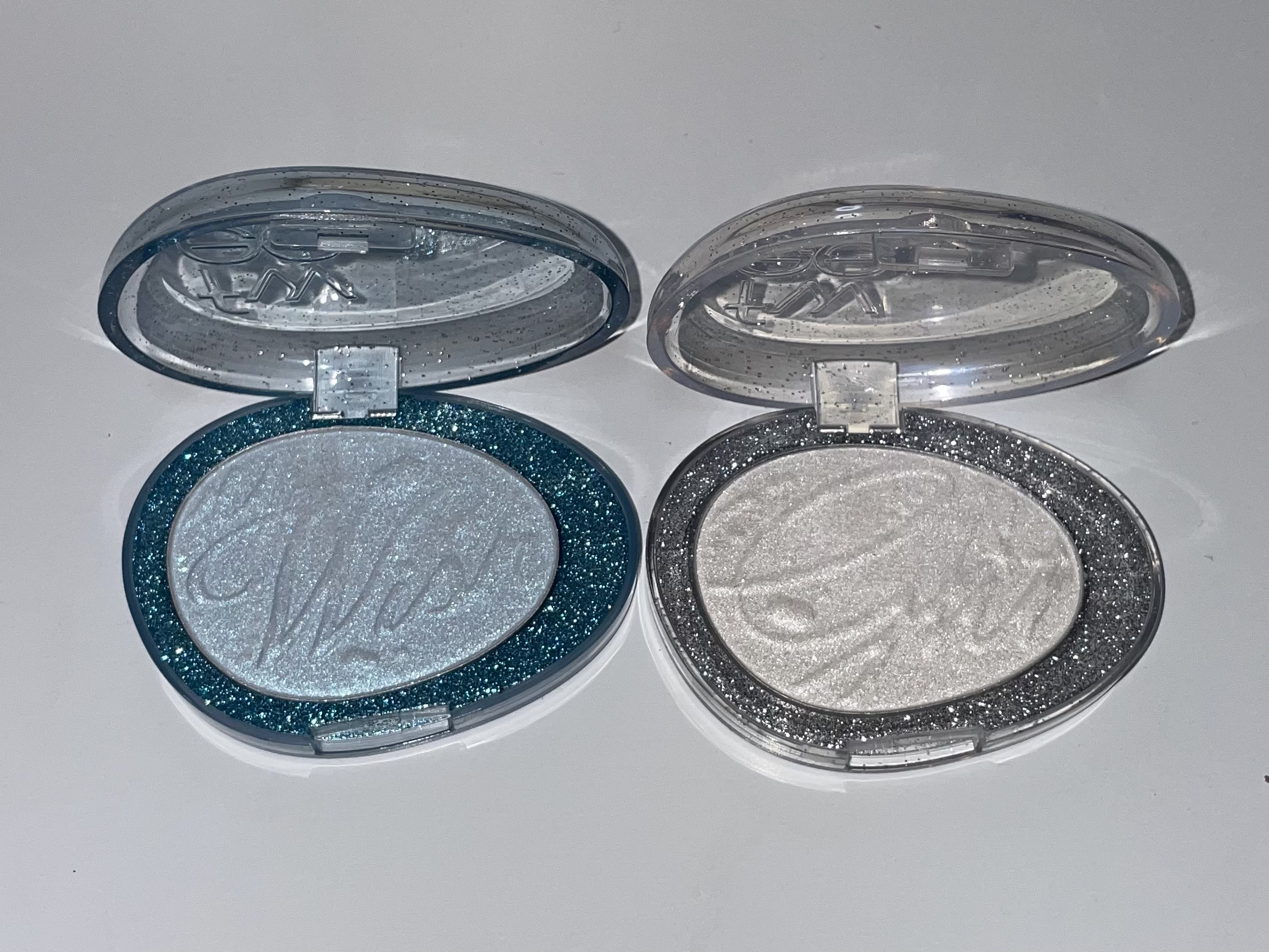 フィー グリッツストーンハイライター/fwee/パウダーハイライトを使ったクチコミ（2枚目）