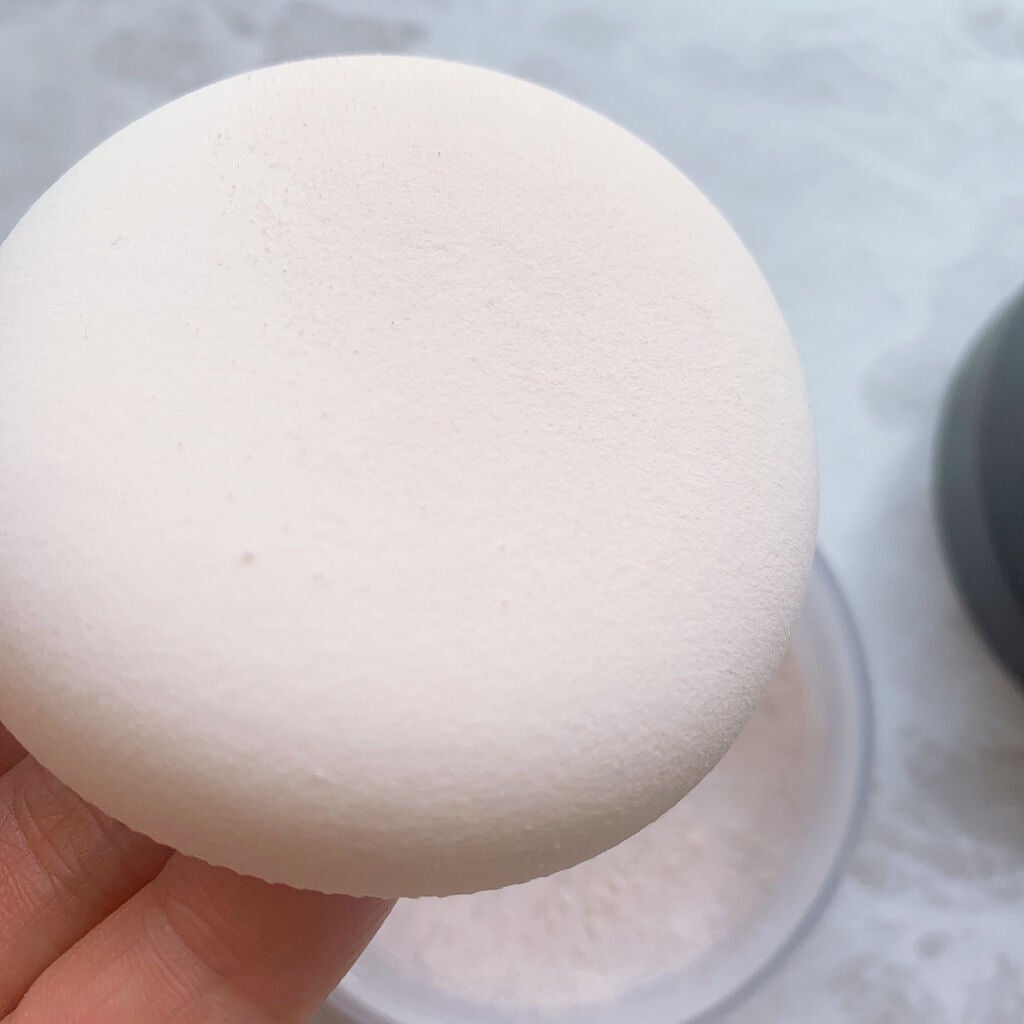 アドバンスドエシリアルスムースオペレーター ルースパウダー/THREE/ルースパウダーを使ったクチコミ(4枚目)