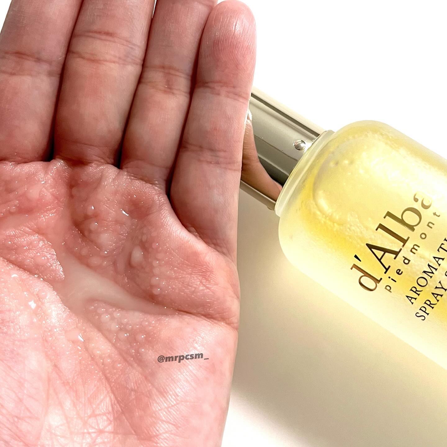 ホワイトトリュフファーストアロマティックスプレーセラム/ダルバ/ミスト状化粧水を使ったクチコミ（2枚目）