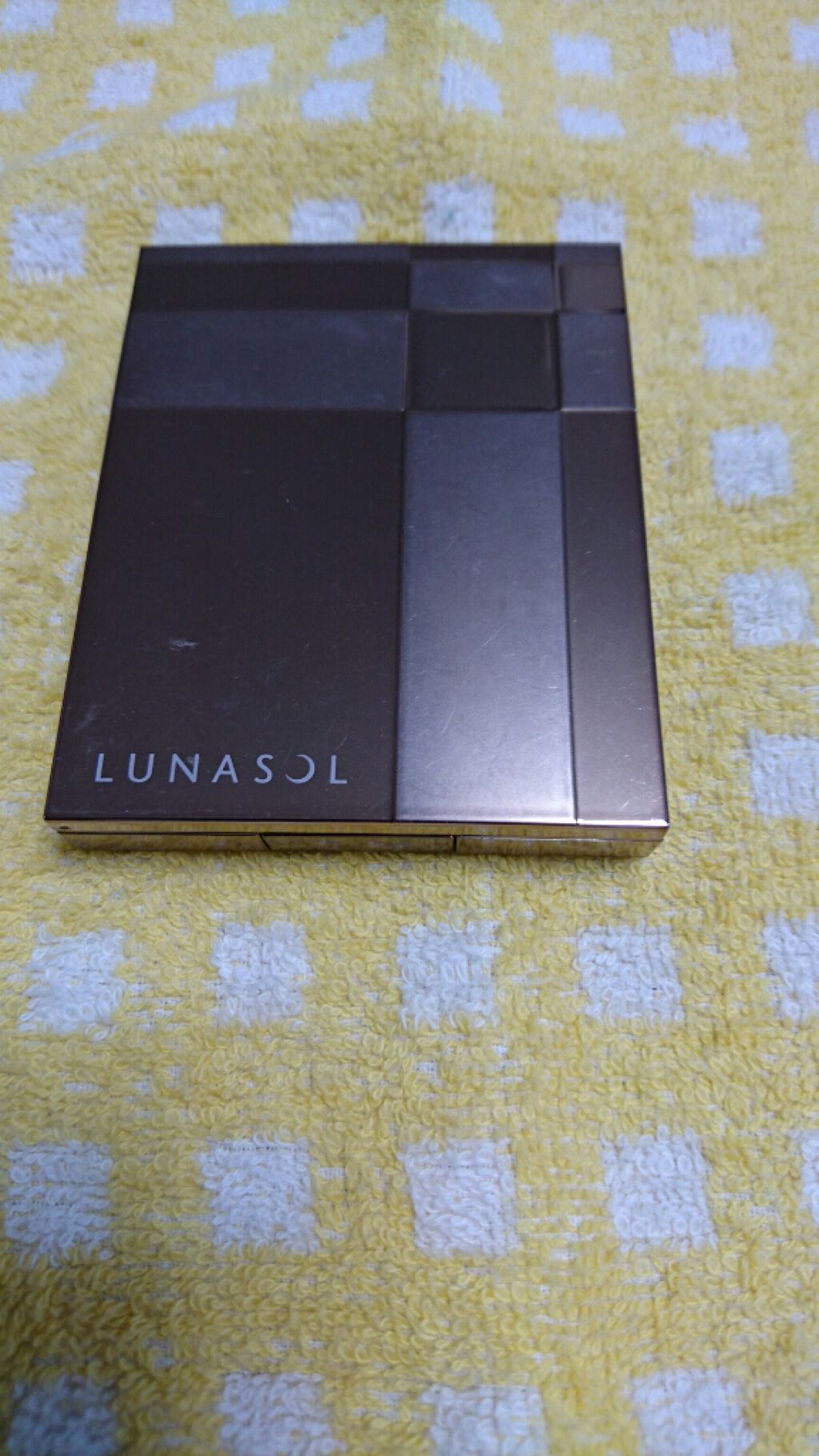 スキンモデリングアイズ/LUNASOL/アイシャドウパレットを使ったクチコミ(2枚目)