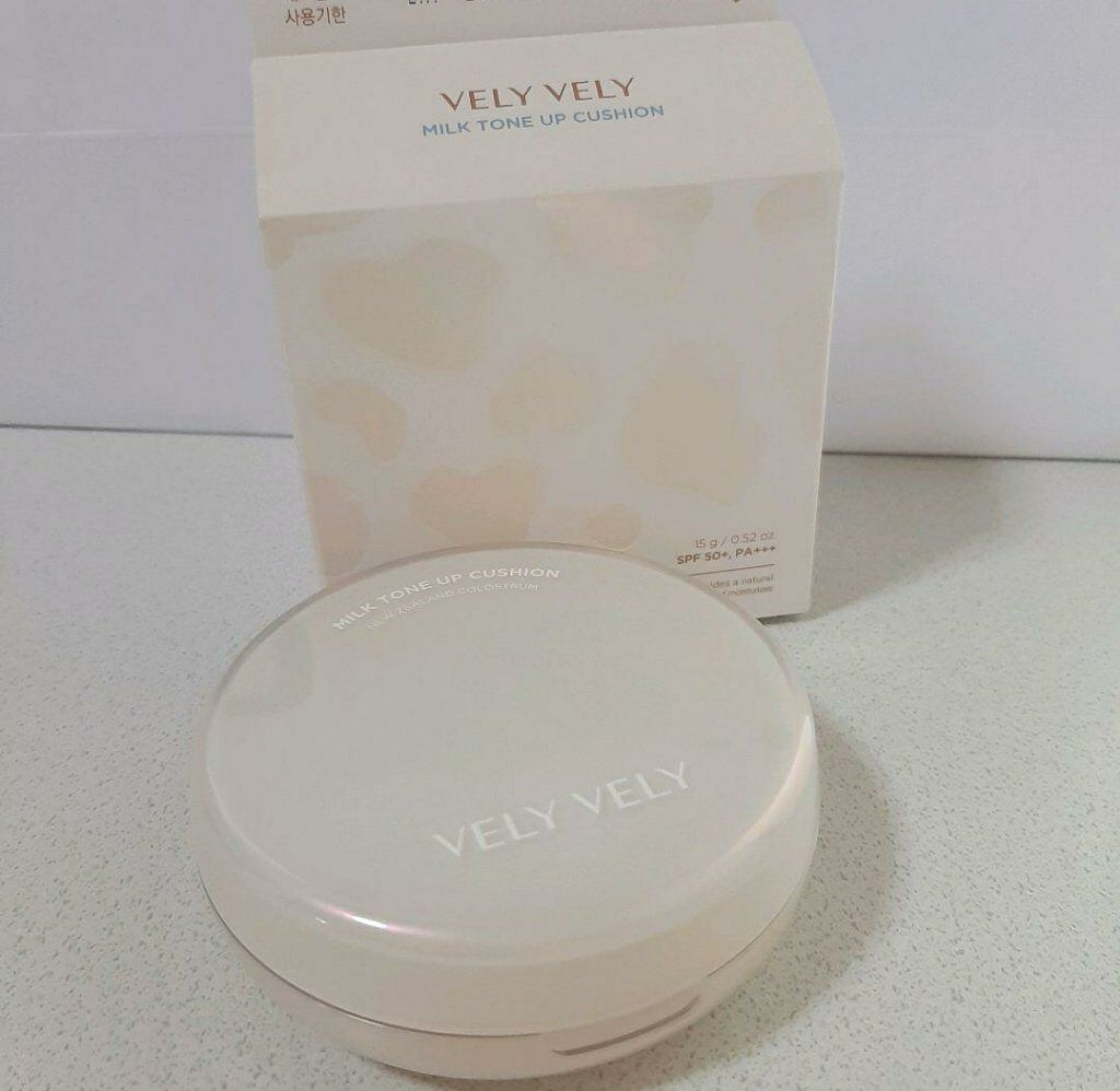 ミルクトーンアップクッション/VELY VELY/クッションファンデーションを使ったクチコミ(3枚目)