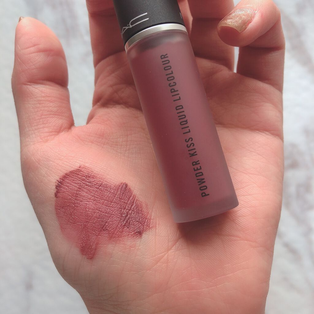 パウダー キス リキッド リップカラー フェロッシュ!/M・A・C/口紅を使ったクチコミ（3枚目）