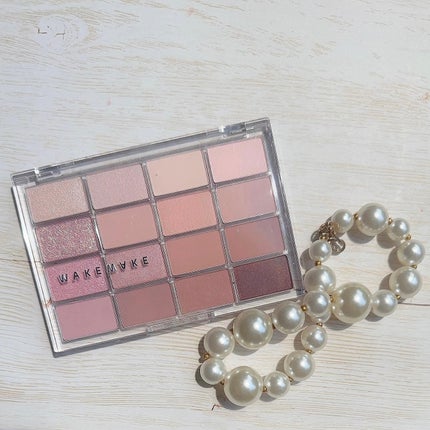 ソフトブラーリングアイパレット/wakemake/アイシャドウパレットを使ったクチコミ(1枚目)