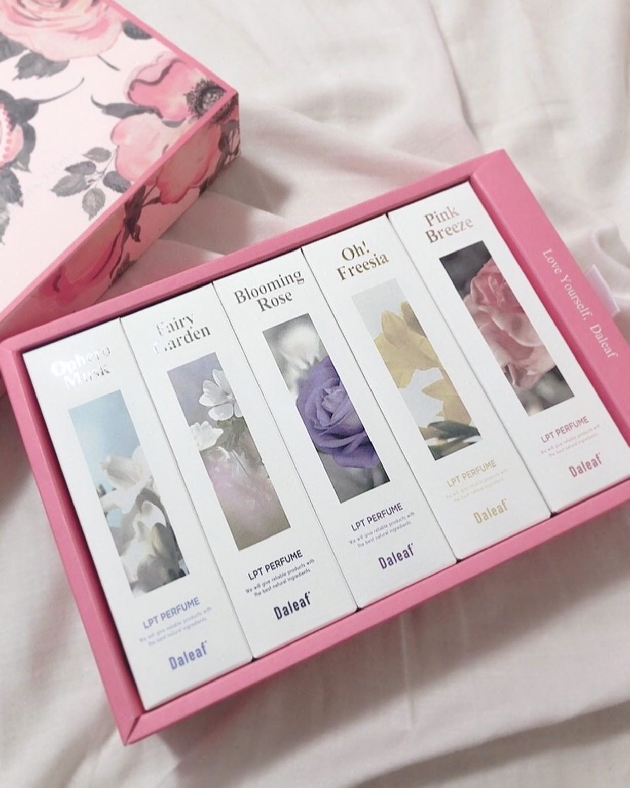 パフュームヘアパックインミスト Pink Breeze/Daleaf/アウトバストリートメントを使ったクチコミ(2枚目)