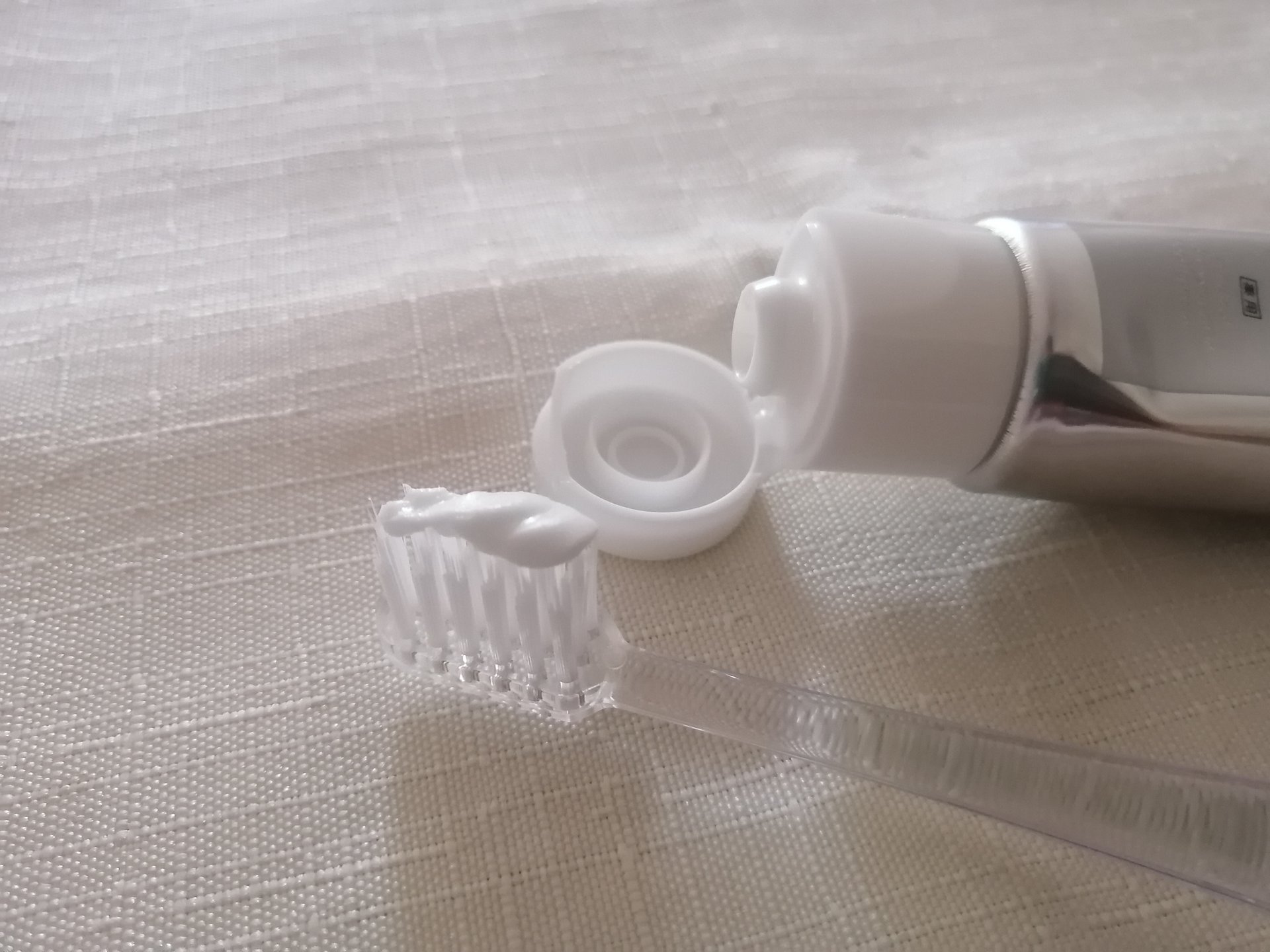 アパガードクリスタル歯ブラシ/アパガード/歯ブラシを使ったクチコミ（3枚目）