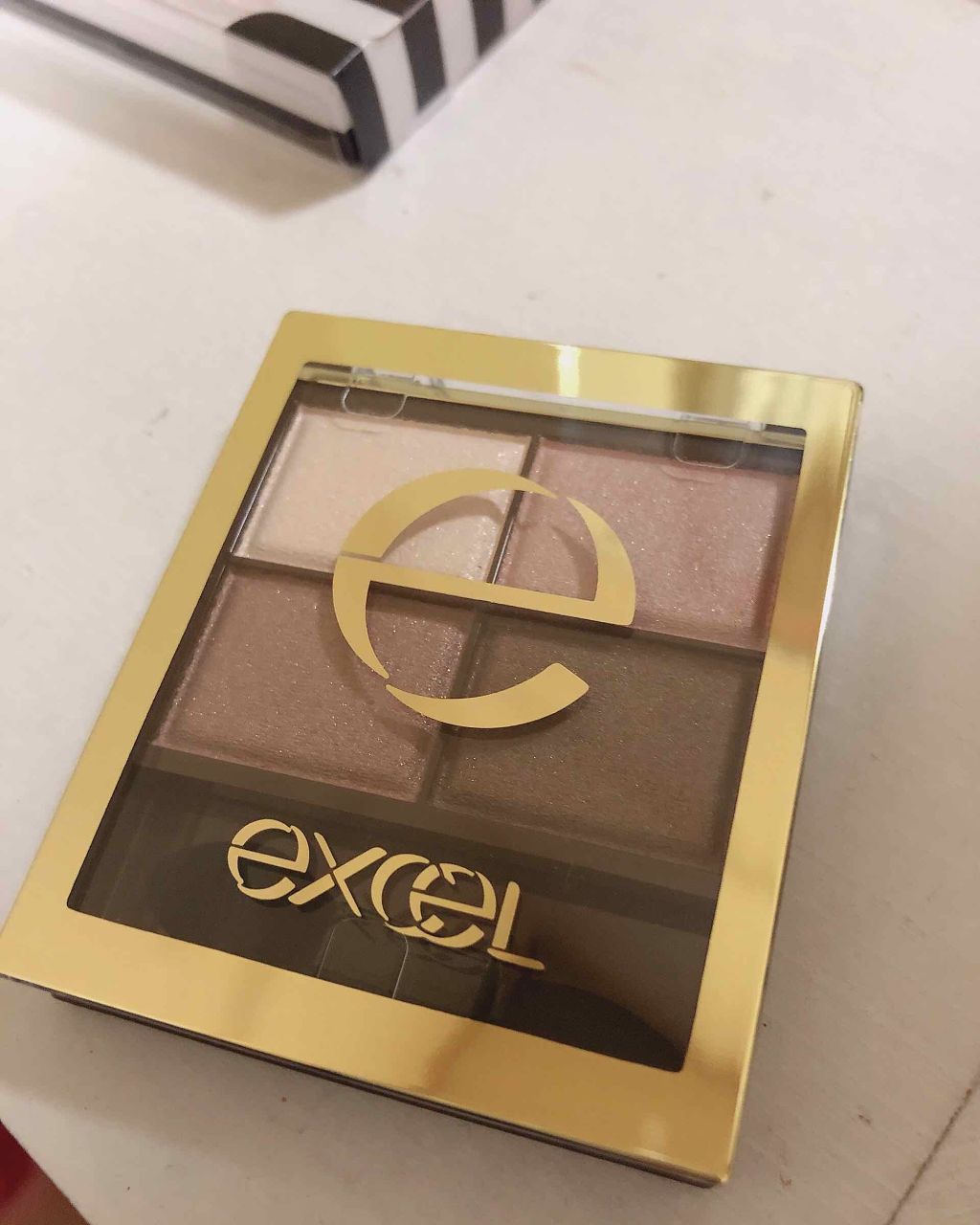 スキニーリッチシャドウ/excel/アイシャドウパレットを使ったクチコミ（3枚目）