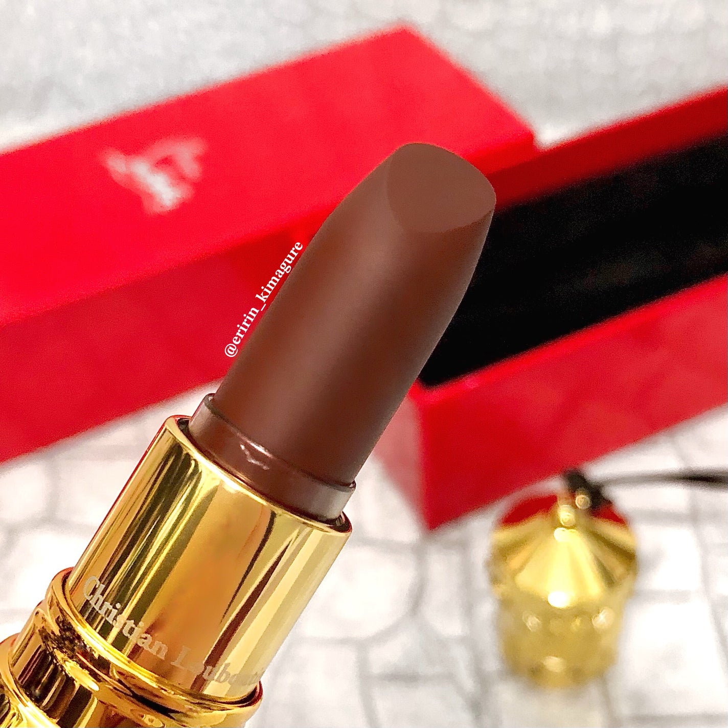 リップカラー ベルベットマット/クリスチャン ルブタン/口紅を使ったクチコミ(4枚目)