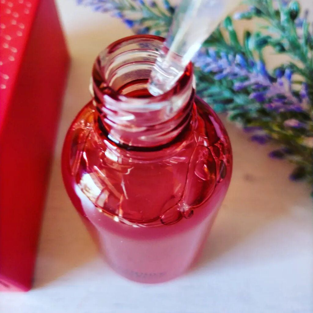 代名詞★フォロバ100% on LIPS 「【リコピュア、自然由来の美容液】綺麗な赤のボトルに惹かれて試し..」(3枚目)