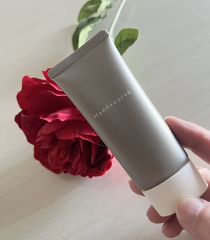 ハンデコルテ/キユートピア/ネック・デコルテケアを使ったクチコミ（1枚目）