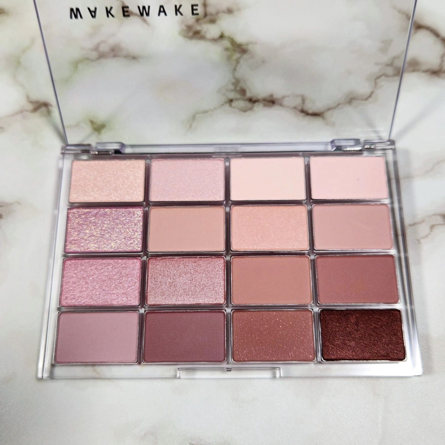 ソフトブラーリングアイパレット/wakemake/アイシャドウパレットを使ったクチコミ(2枚目)