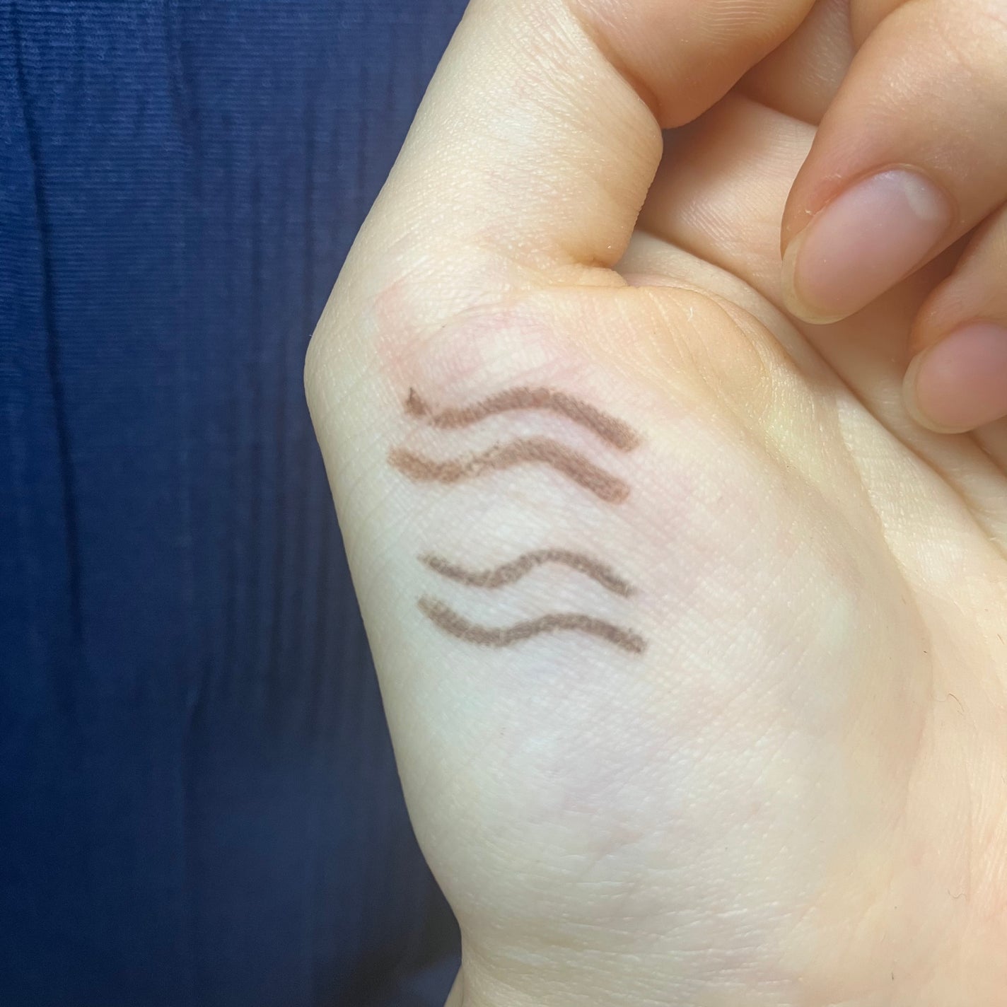 「密着アイライナー」極細クリームペンシル/デジャヴュ/ペンシルアイライナーを使ったクチコミ(5枚目)