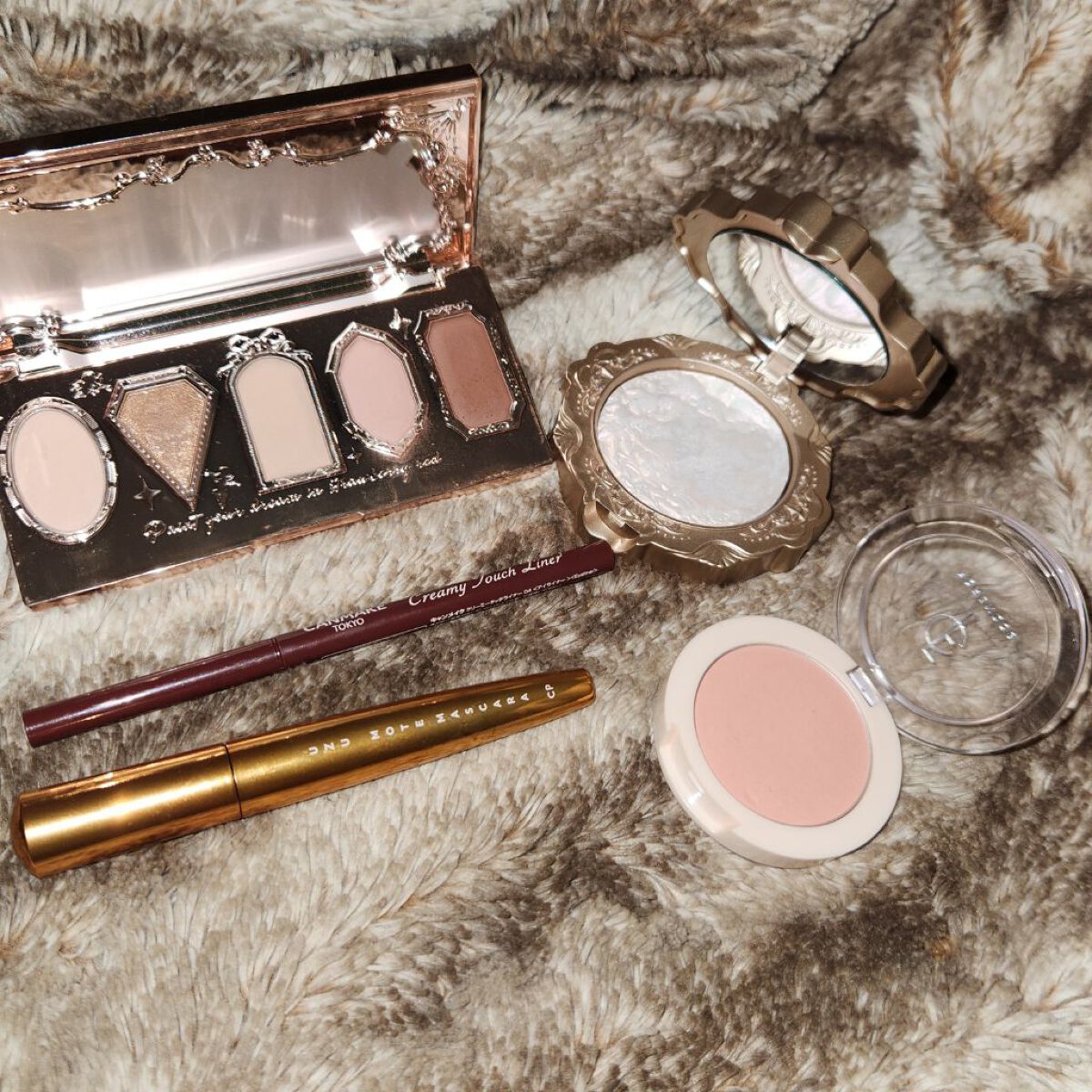 ストロベリーロココ アイシャドウパレット/FlowerKnows/アイシャドウパレットを使ったクチコミ（1枚目）