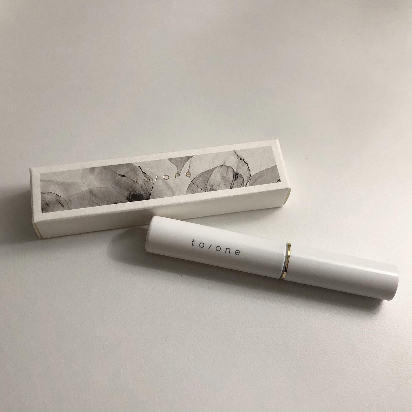 トーン アイラッシュ セラム/to/one/まつげ美容液を使ったクチコミ（1枚目）