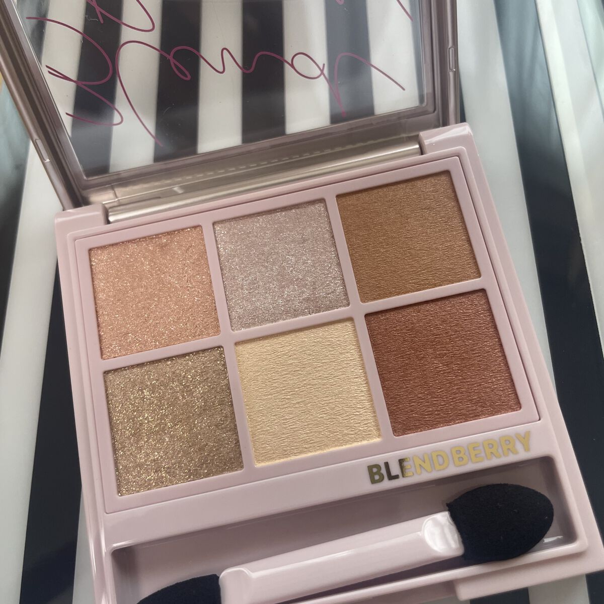 オーラクリエイション/BLEND BERRY/アイシャドウパレットを使ったクチコミ（3枚目）