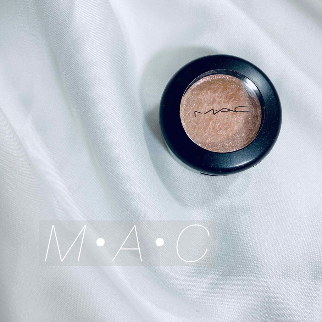 ダズルシャドウ/M・A・C/単色アイシャドウを使ったクチコミ（1枚目）