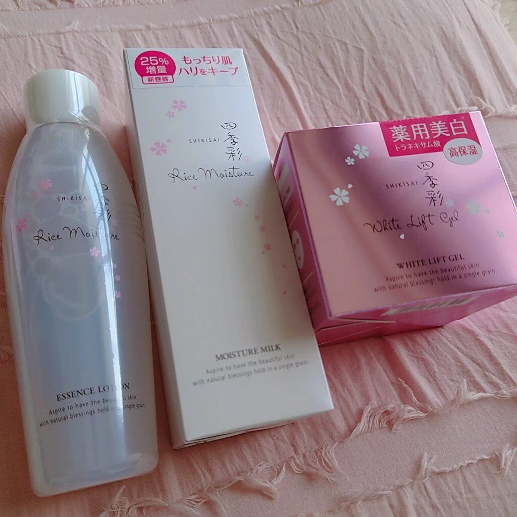 四季彩 ホワイトリフトジェルのクチコミ「四季彩
ホワイトリフトジェル〔医薬部外品〕
エッセンスローション
モイスチュアミルク
⁡
先月.....」（1枚目）