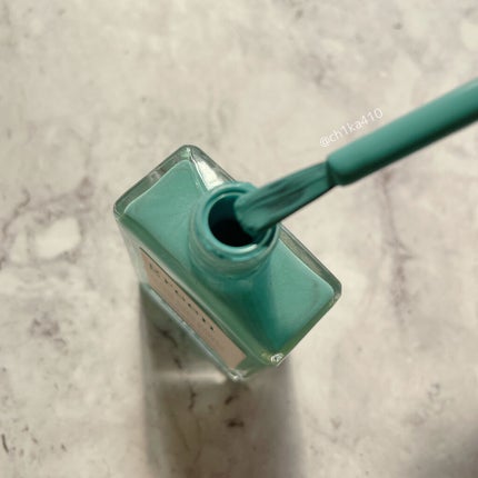 グリーン ナチュラルネイルカラー/manucurist/マニキュアを使ったクチコミ(2枚目)