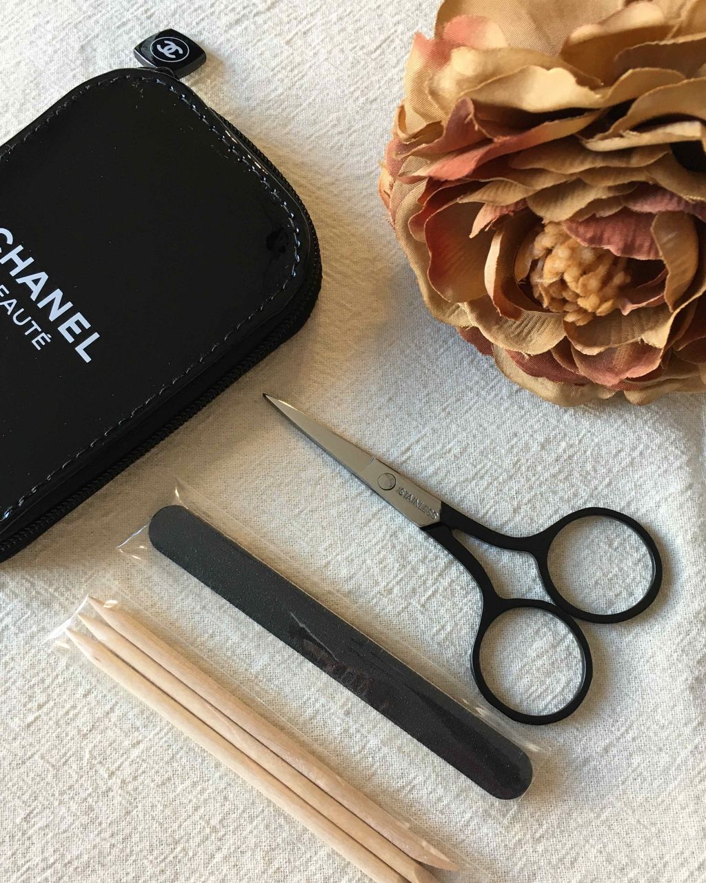 CHANEL ネイルケアセット 試してみた】ネイルケアキット CHANELのリアルな口コミ