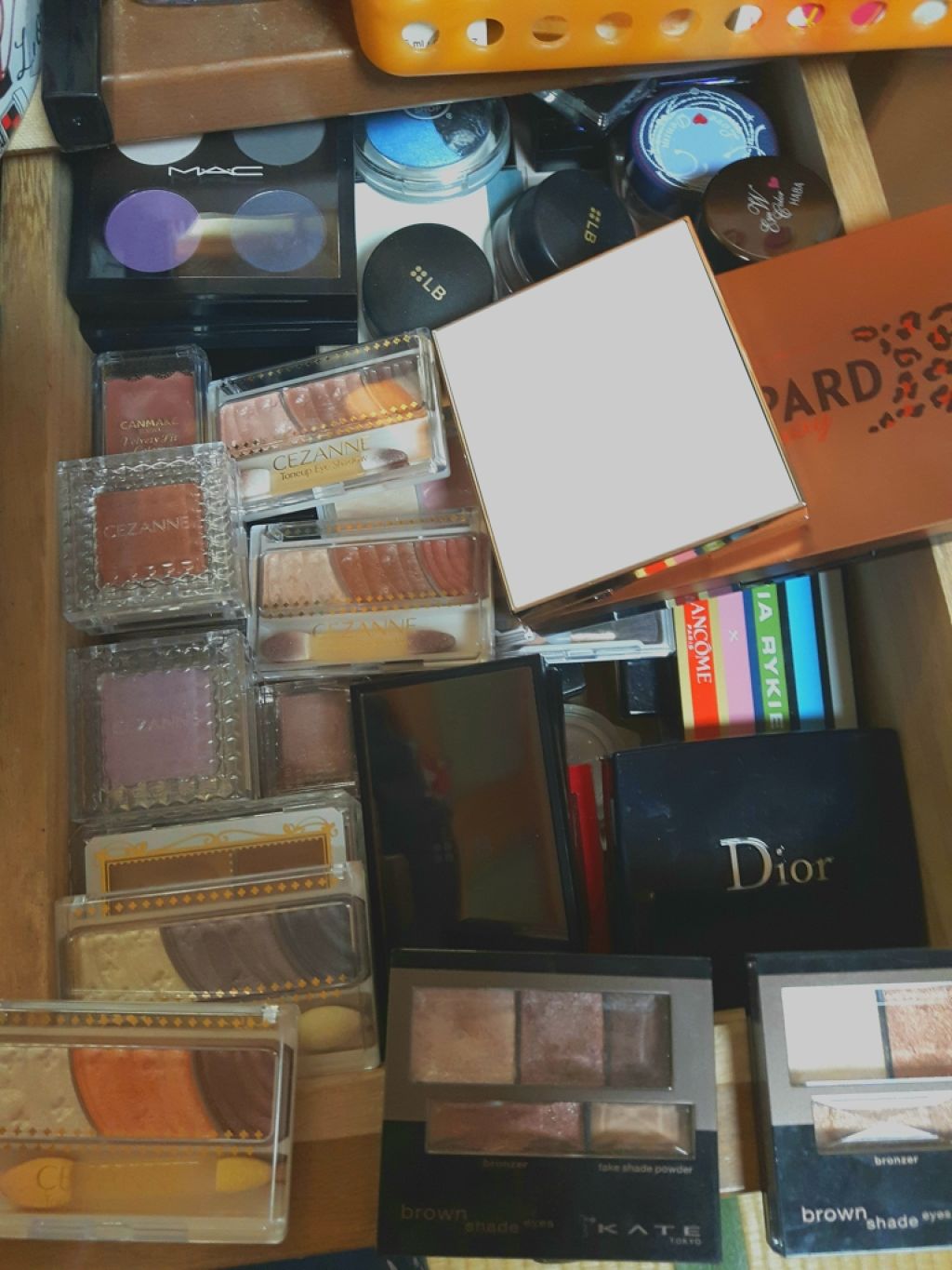 サンク クルール/Dior/アイシャドウパレットを使ったクチコミ（1枚目）