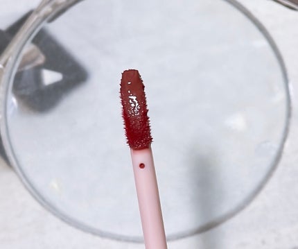 アンドバイロムアンド グラッシーボムティント/&nd by rom&nd/リップティントを使ったクチコミ(4枚目)