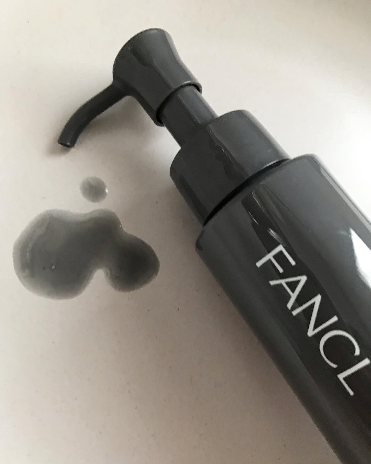 マイルドクレンジング オイル〈ブラック＆スムース〉/ファンケル/オイルクレンジングを使ったクチコミ（2枚目）