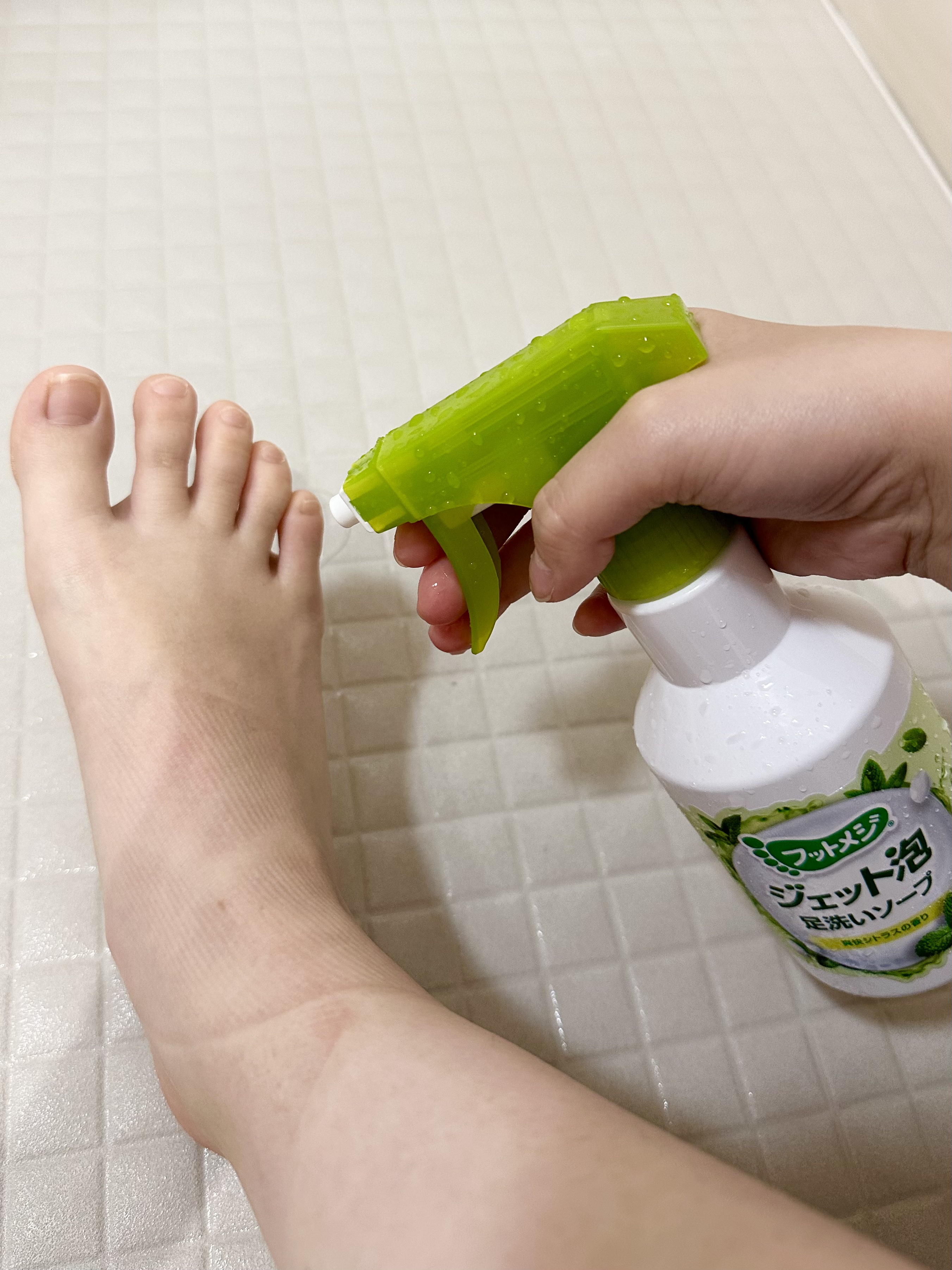 フットメジ ジェット泡 足洗いソープ/フットメジ/レッグ・フットケアを使ったクチコミ（2枚目）