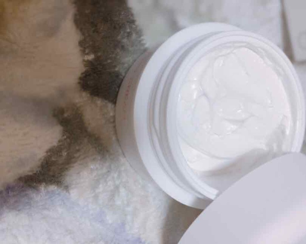 WHITE WHIPPING CREAM(ウユクリーム)/G9SKIN/化粧下地を使ったクチコミ(2枚目)