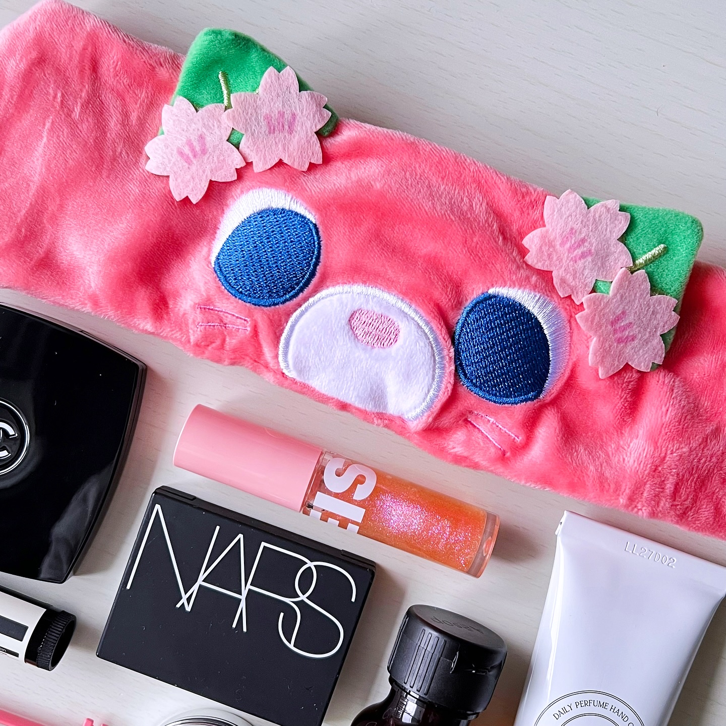 フラッフィリップティント/BLESSED MOON/リップティントを使ったクチコミ（3枚目）