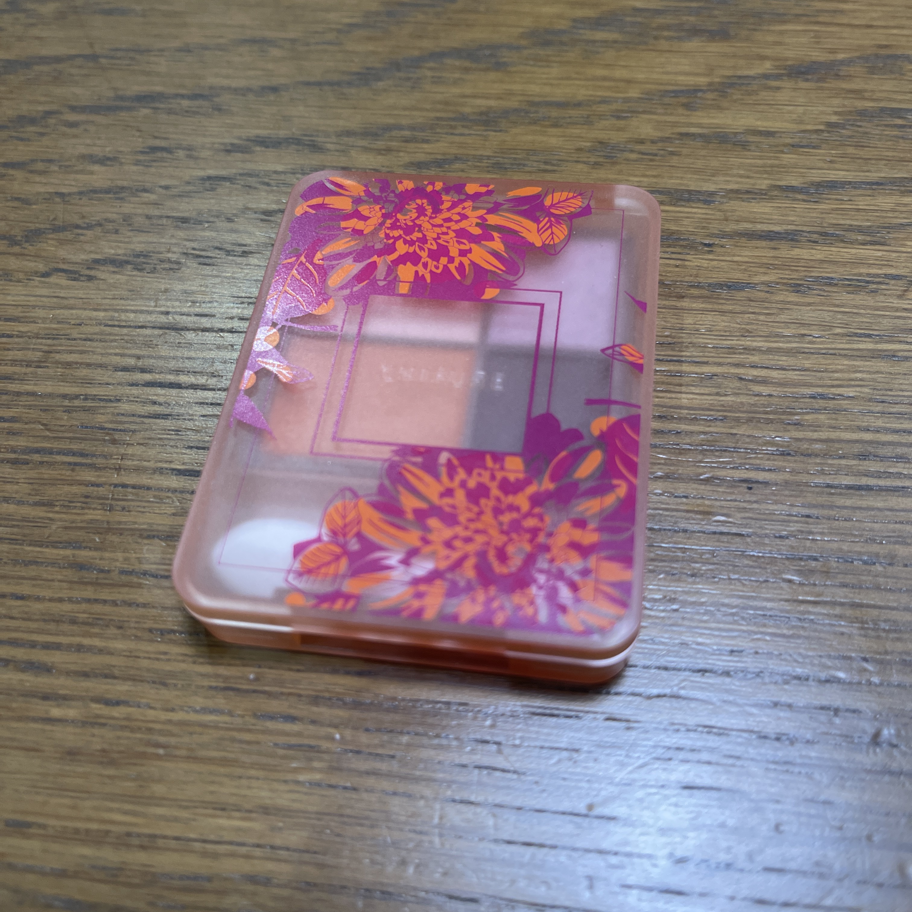 グラデーション アイシャドウ 08 チアフルフラワー（2023年春夏限定色)/ちふれ/アイシャドウパレットを使ったクチコミ（2枚目）