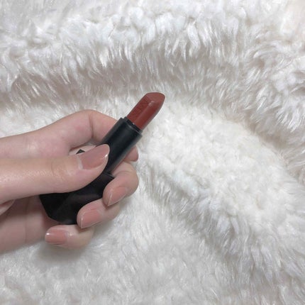 xxloveli on LIPS 「秋冬にピッタリの暗い色のリップくすみカラーが映えるリピ買い決定..」(1枚目)