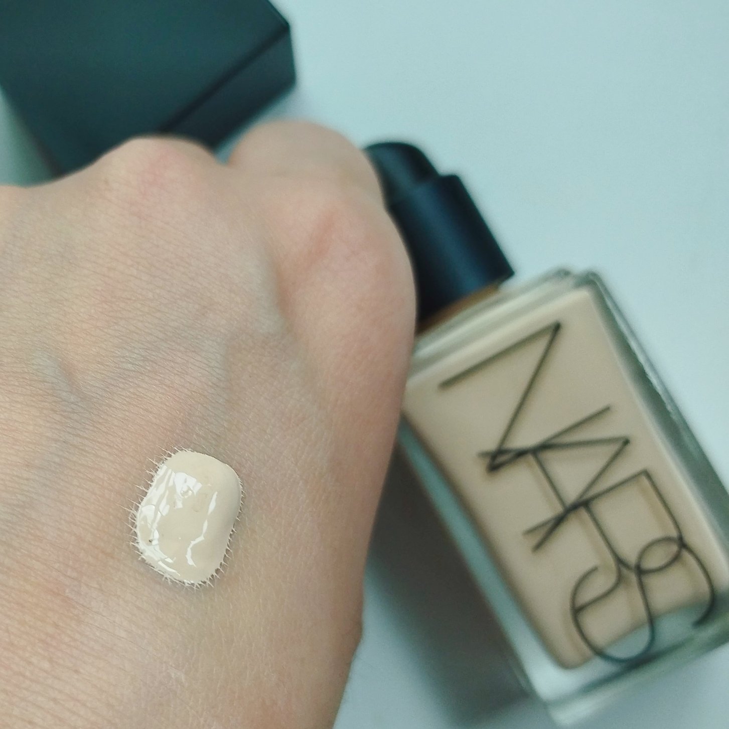 ライトリフレクティング ファンデーション 02166/NARS/リキッドファンデーションを使ったクチコミ（3枚目）