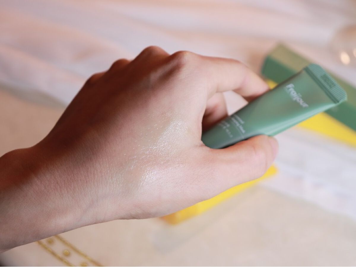 ワームウッド リップスリーピングマスク/Fraijour/リップケアを使ったクチコミ（3枚目）