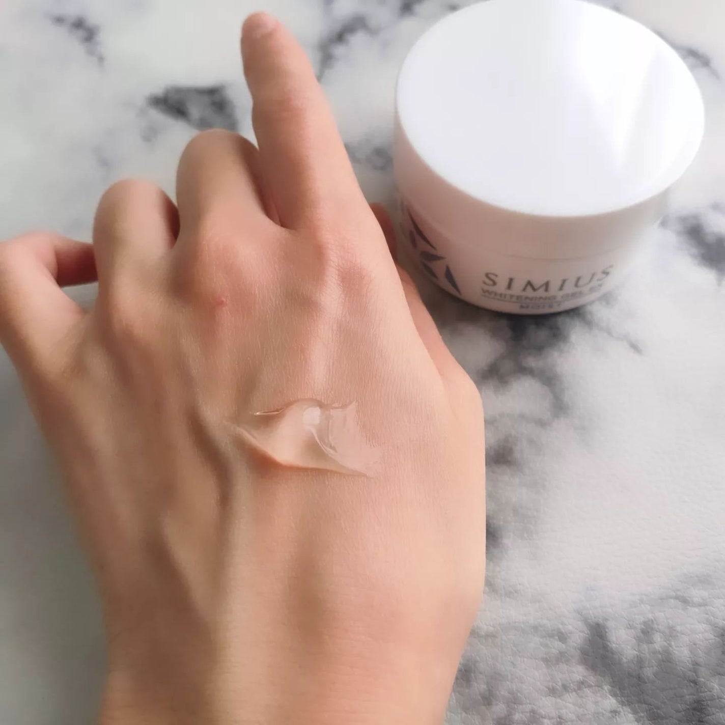 薬用ホワイトニングジェルEX モイスト(しっとり)/シミウス/オールインワン化粧品を使ったクチコミ(5枚目)