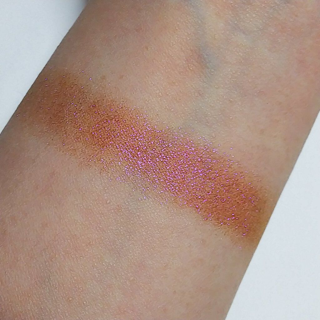 UR GLAM オーロラアイシャドウ/U R GLAM/単色アイシャドウを使ったクチコミ(3枚目)