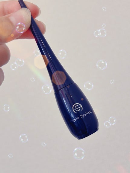 キャンドゥ ACリキッドアイライナーのクチコミ「キャンドゥのACリキッドアイライナー‼️
旅行先でアイライナーを忘れたことに気づき、一日くらい.....」(1枚目)