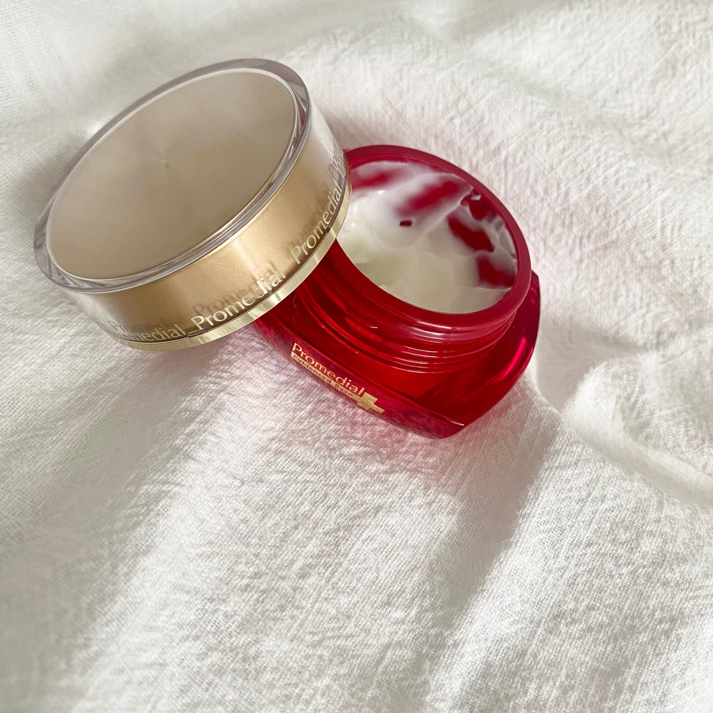 プロメディアル/プロメディアル/パウダーファンデーションを使ったクチコミ(2枚目)