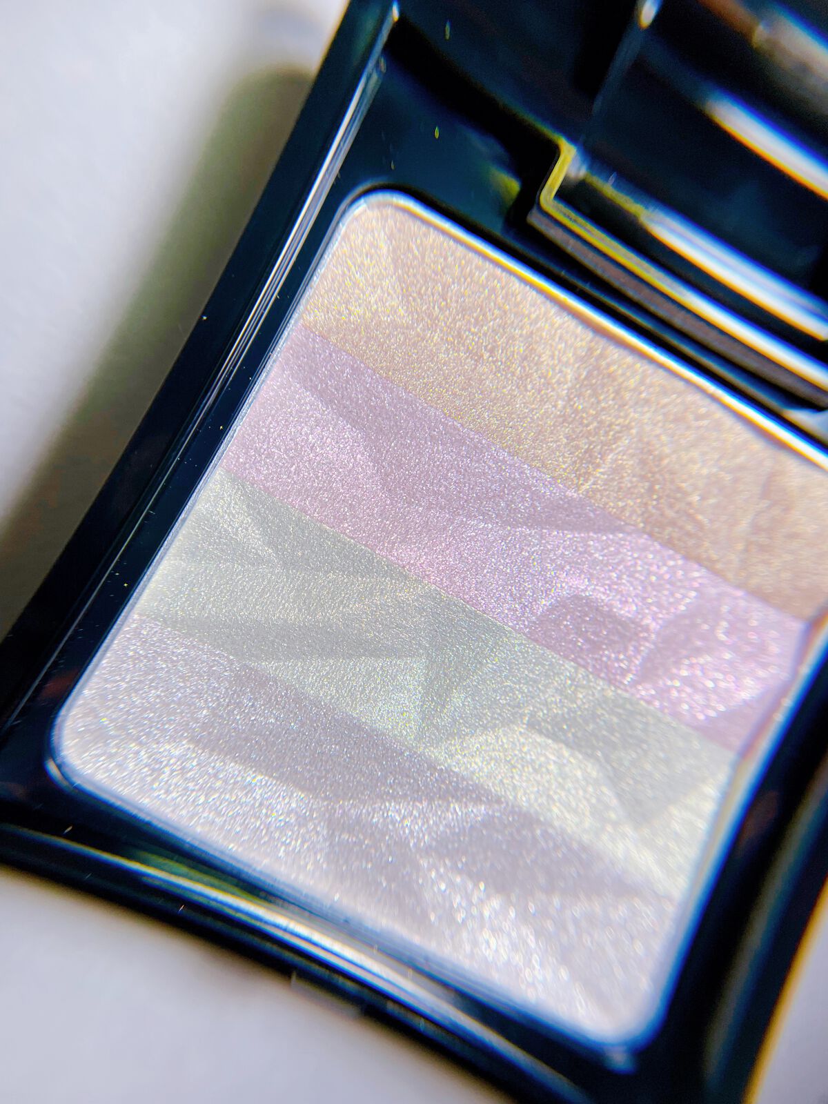 オーロラライズグロウハイライター/KATE/パウダーハイライトを使ったクチコミ(2枚目)