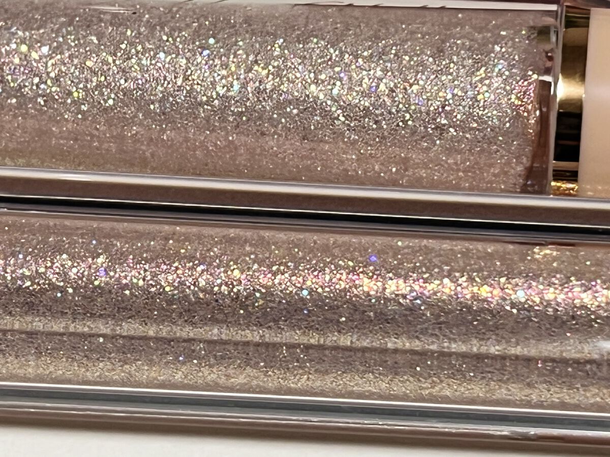 ライトキャッチャーリキッドグリッター 03 ピーチライト/Flynn/グリッターを使ったクチコミ（3枚目）