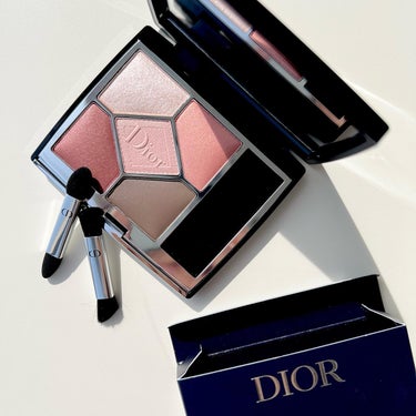 【旧】サンク クルール クチュール 1947 ミス ディオール/Dior/アイシャドウパレットを使ったクチコミ（1枚目）