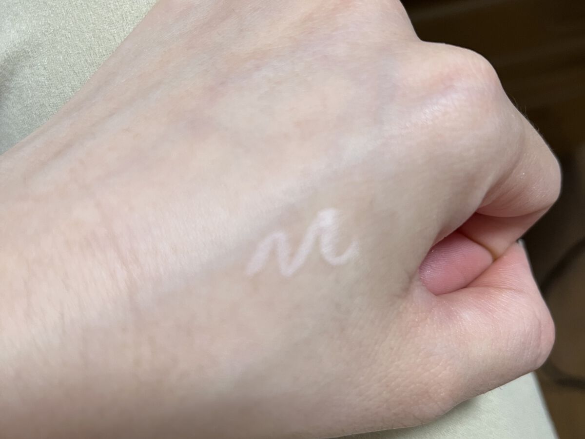 EYE OPENING LINER/UZU BY FLOWFUSHI/リキッドアイライナーを使ったクチコミ（2枚目）