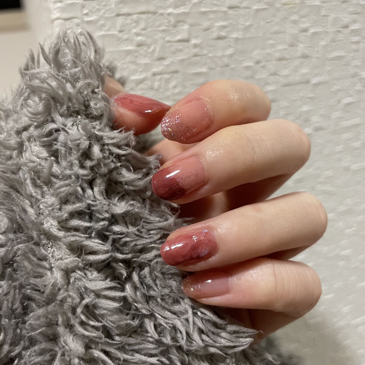 カラフルネイルズ N43 ラズベリーガナッシュ/キャンメイク/マニキュアを使ったクチコミ（2枚目）