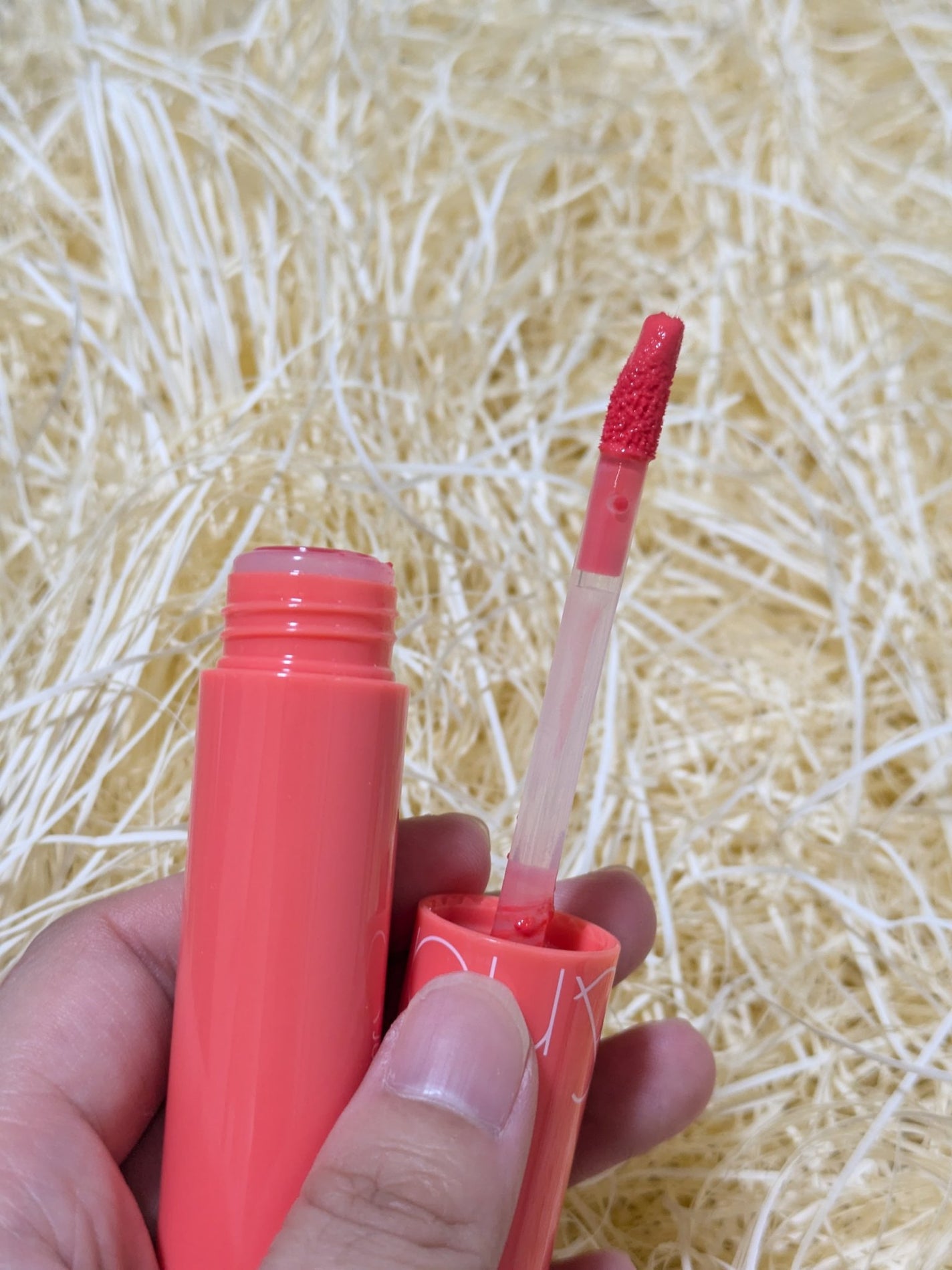 ジューシーラスティングティント/rom&nd/リップティントを使ったクチコミ(2枚目)