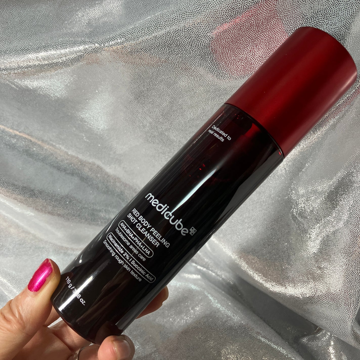 レッドアクネ ボディピーリングショット/MEDICUBE/ピーリングを使ったクチコミ(1枚目)