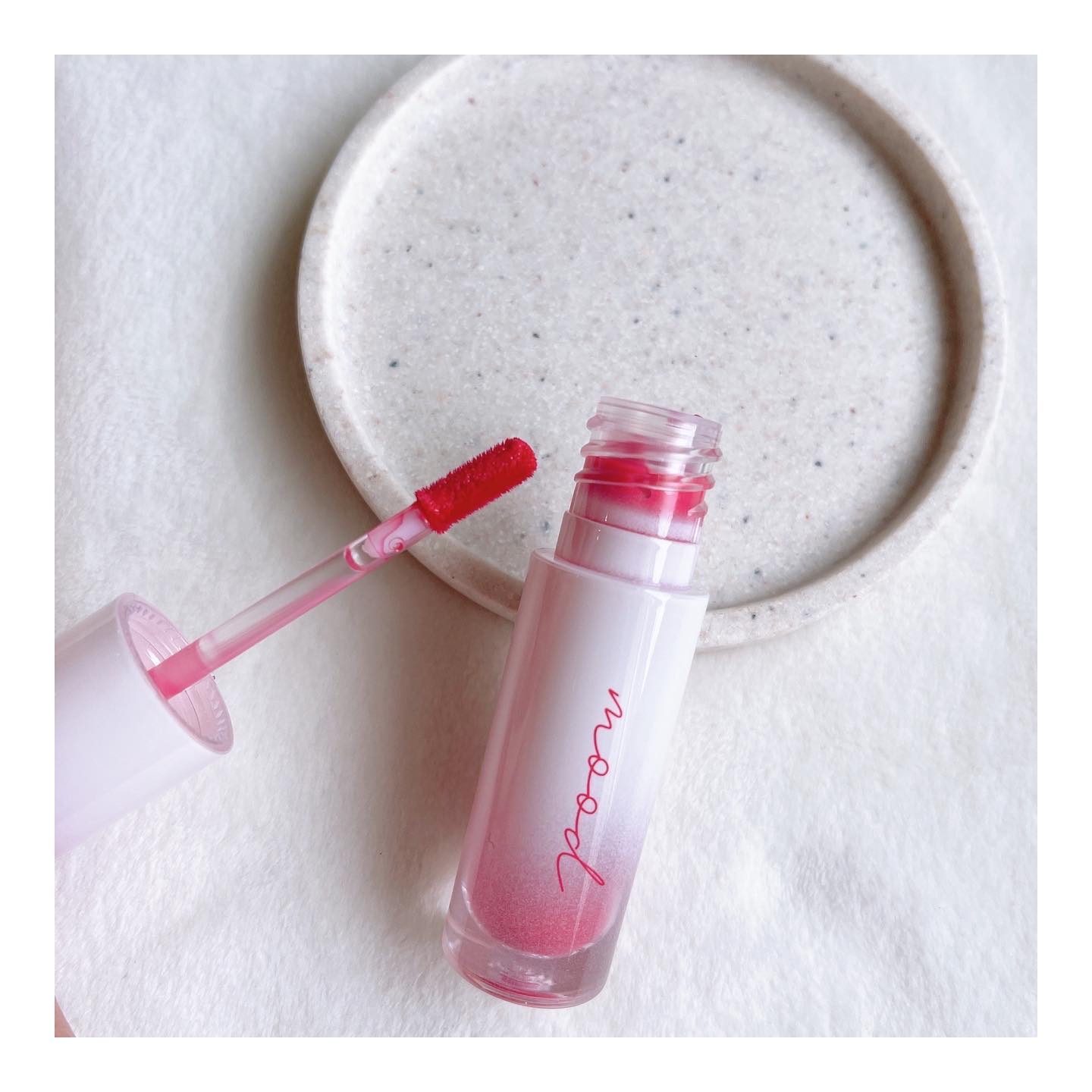 ペリペラ インク ムード グロイ ティント 25 HOT STRAWBERRY/PERIPERA/リップティントを使ったクチコミ（2枚目）